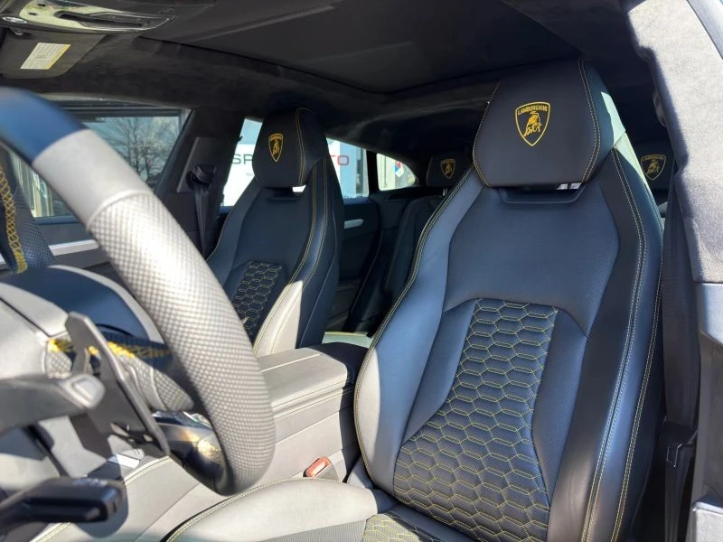 2020 Lamborghini Urus - Image 9 of 12