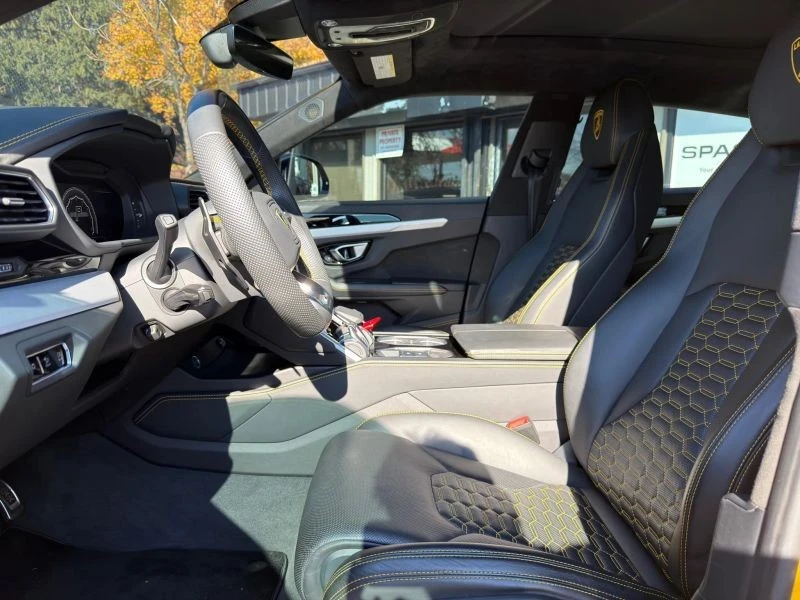 2020 Lamborghini Urus - Image 8 of 12