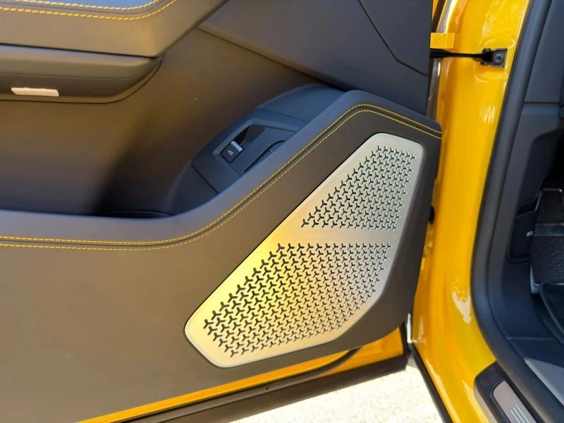 2020 Lamborghini Urus - Image 11 of 12