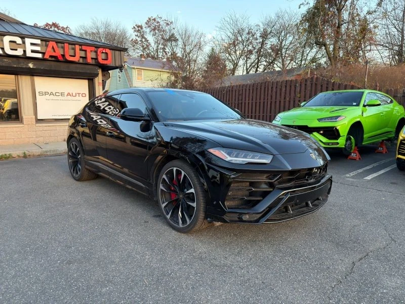 2020 Lamborghini Urus - Image 8 of 12