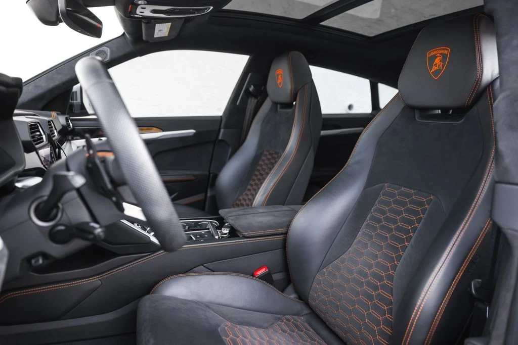 2020 Lamborghini Urus - Image 29 of 31