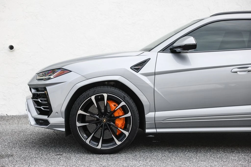 2020 Lamborghini Urus - Image 13 of 31