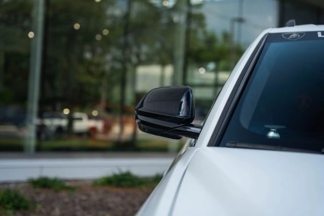 2020 Lamborghini Urus - Image 3 of 31