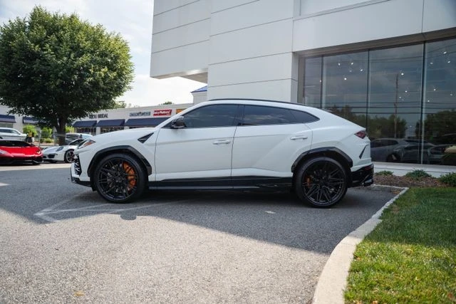 2020 Lamborghini Urus - Image 9 of 31