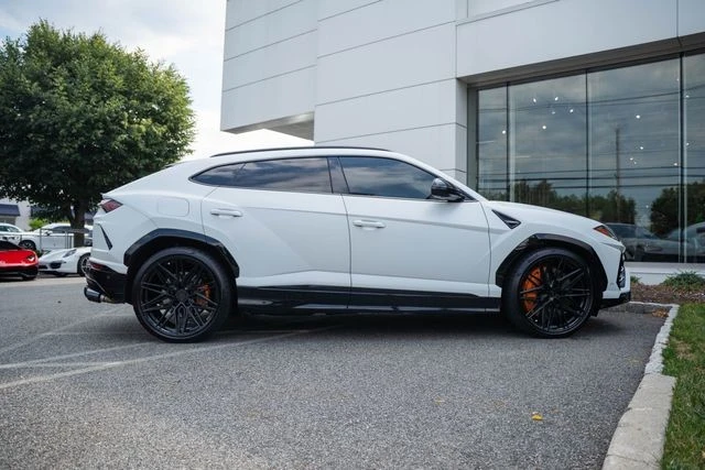 2020 Lamborghini Urus - Image 17 of 31