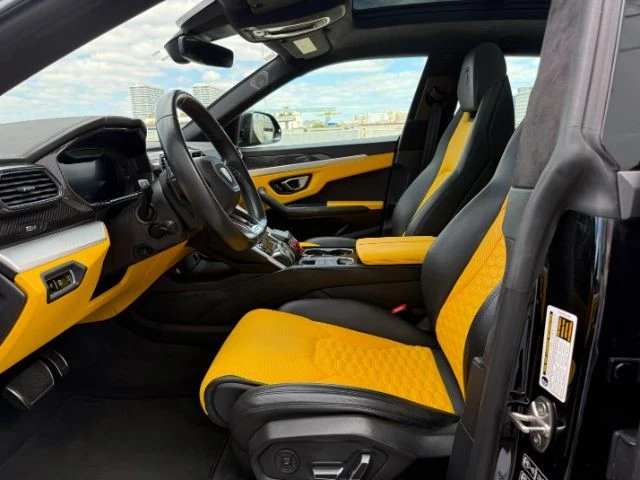 2020 Lamborghini Urus - Image 12 of 21