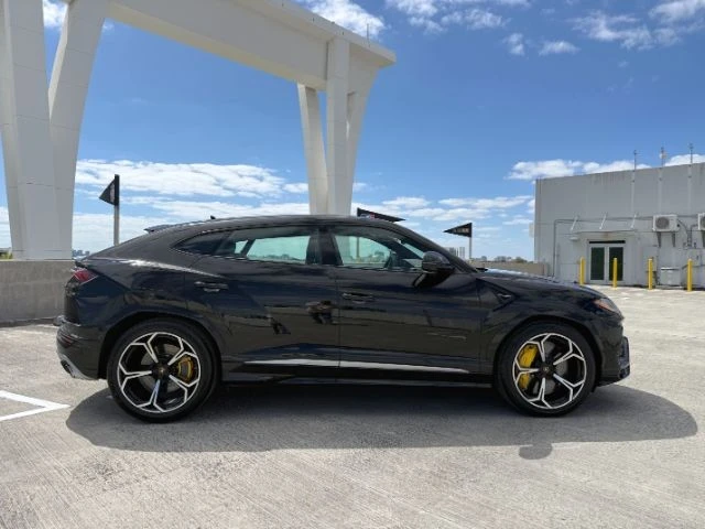 2020 Lamborghini Urus - Image 8 of 21