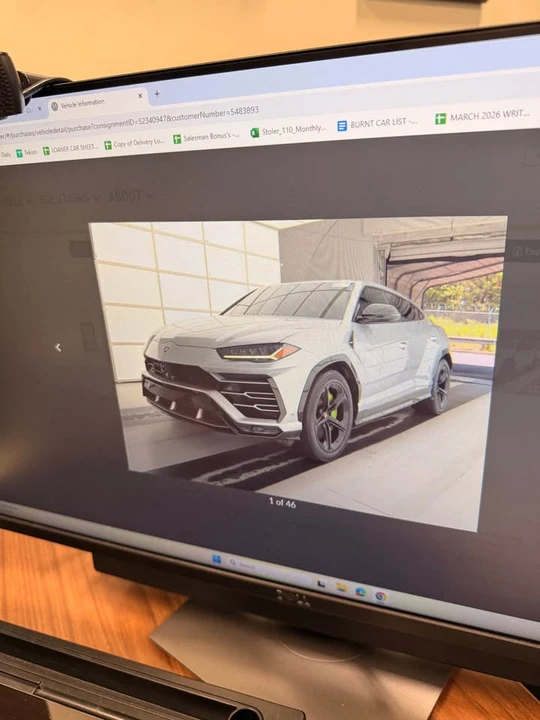 2020 Lamborghini Urus - Image 2 of 2