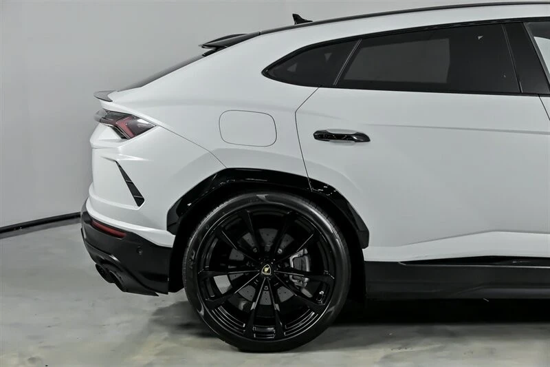2020 Lamborghini Urus - Image 13 of 21