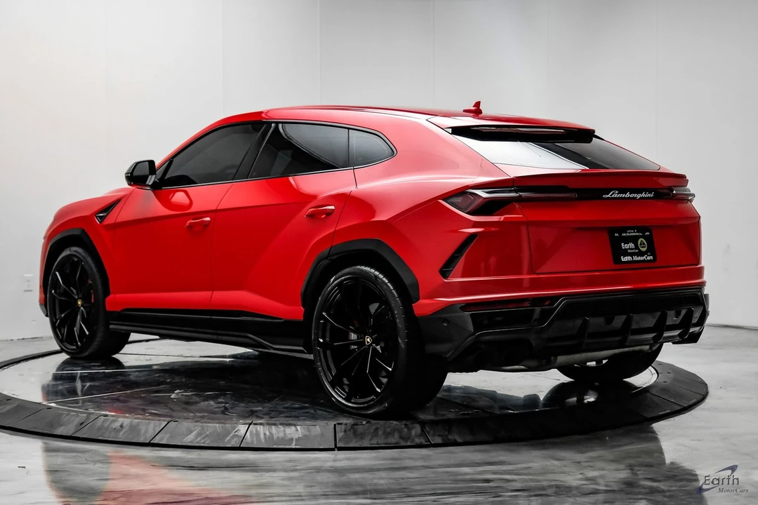 2020 Lamborghini Urus - Image 10 of 12