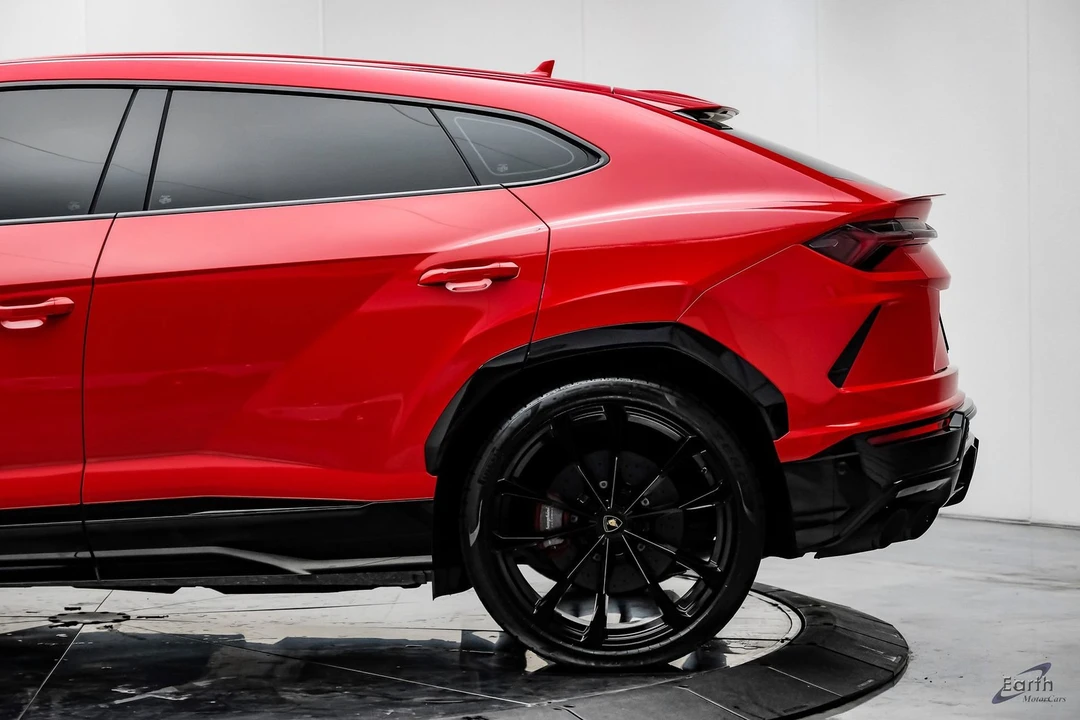 2020 Lamborghini Urus - Image 9 of 12
