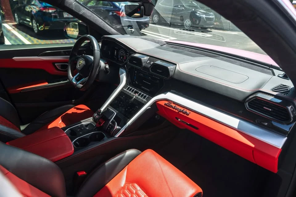 2020 Lamborghini Urus - Image 14 of 20