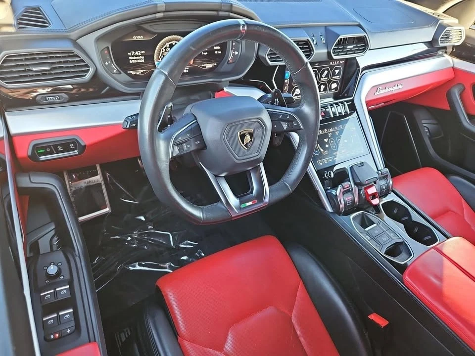 2020 Lamborghini Urus - Image 10 of 20