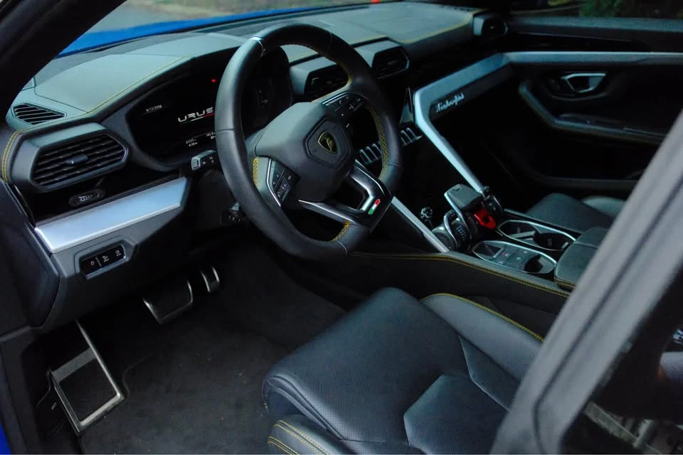 2020 Lamborghini Urus - Image 11 of 20