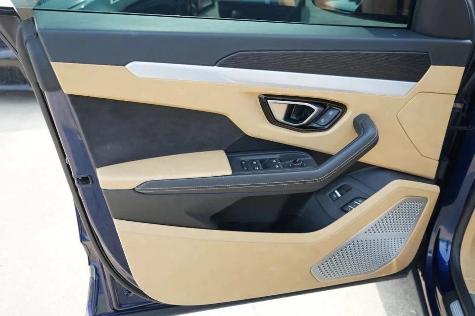 2020 Lamborghini Urus - Image 10 of 20