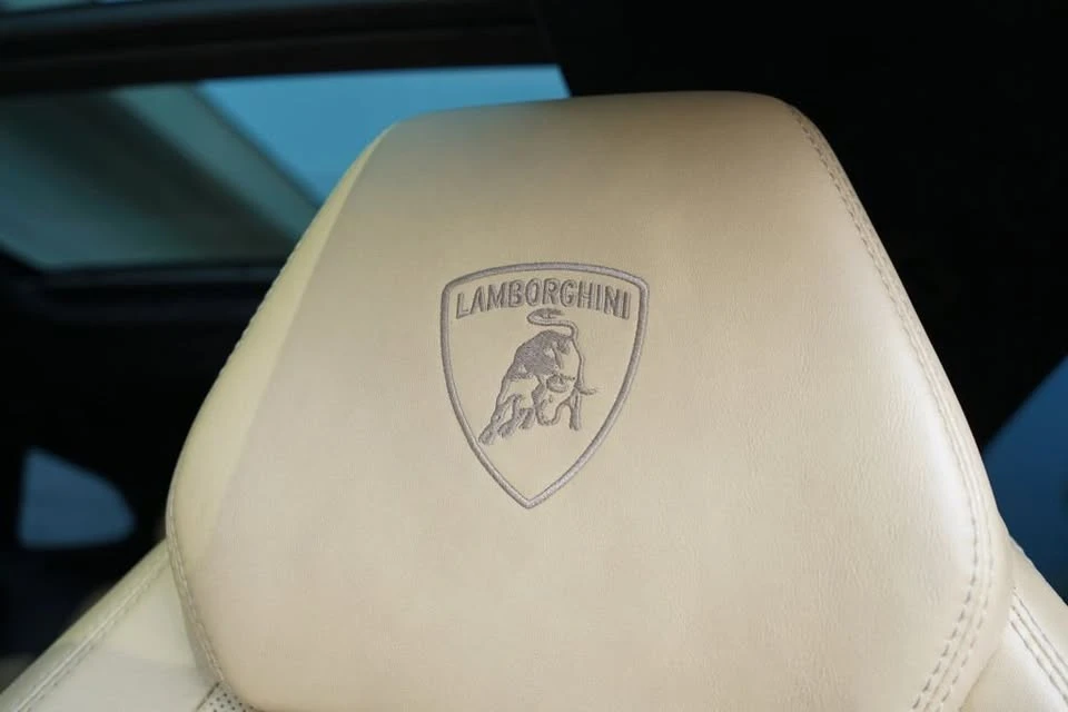 2020 Lamborghini Urus - Image 9 of 20