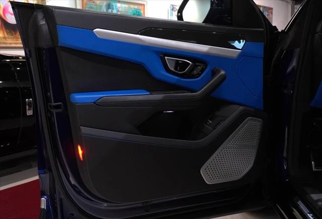 2020 Lamborghini Urus - Image 12 of 27
