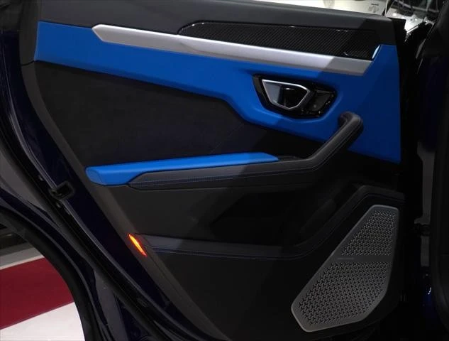 2020 Lamborghini Urus - Image 13 of 27