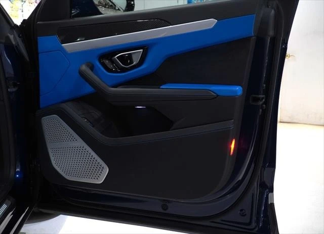 2020 Lamborghini Urus - Image 14 of 27