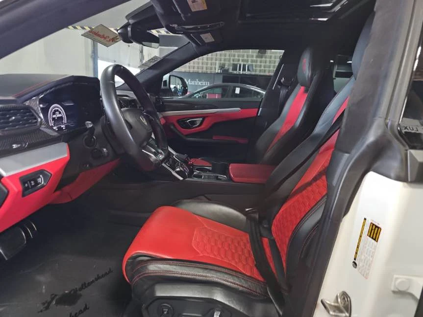2020 Lamborghini Urus - Image 8 of 12