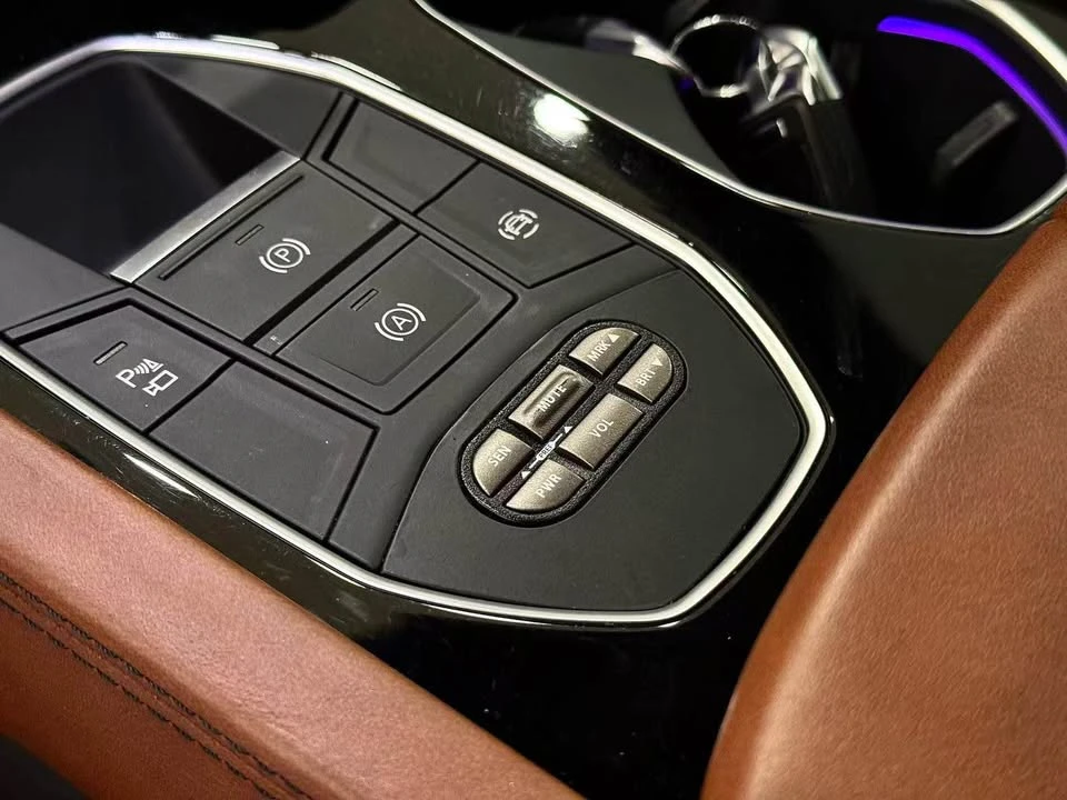 2020 Lamborghini Urus - Image 9 of 20