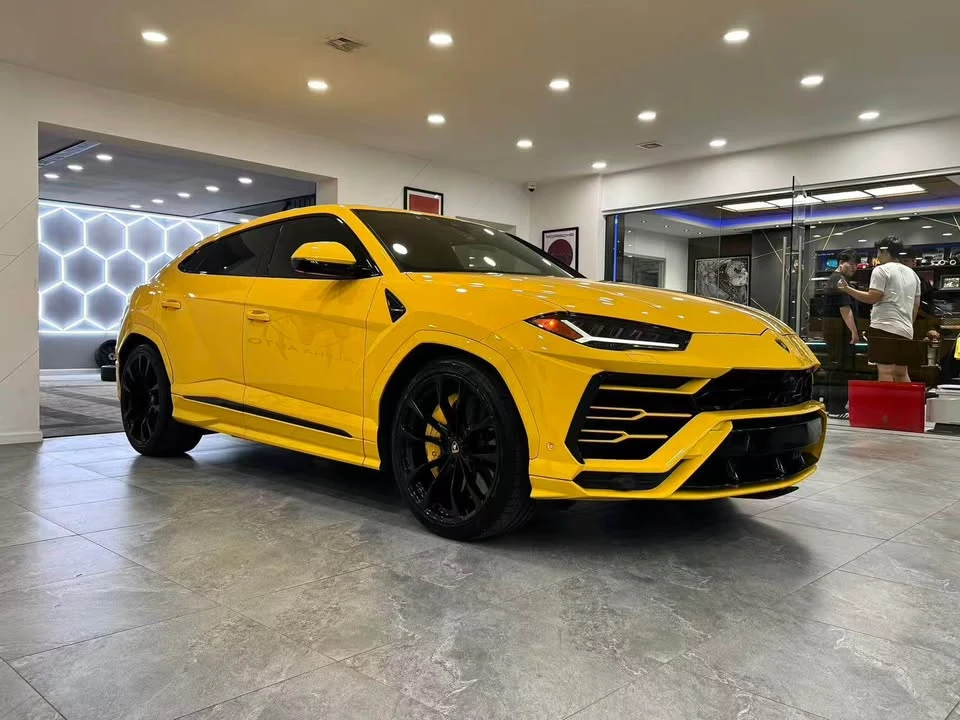 2020 Lamborghini Urus - Image 2 of 20