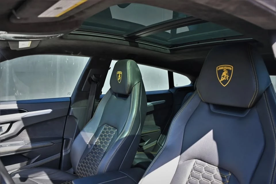 2020 Lamborghini Urus - Image 15 of 20