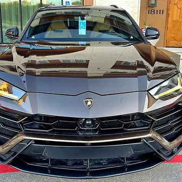 2020 Lamborghini Urus