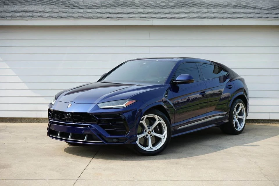 2020 Lamborghini Urus - Image 2 of 17