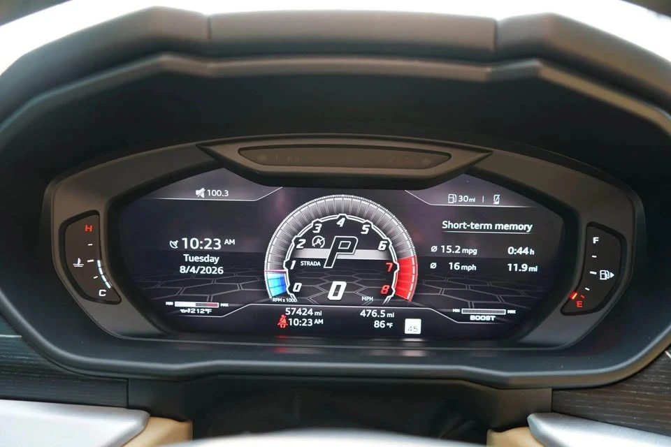 2020 Lamborghini Urus - Image 10 of 17