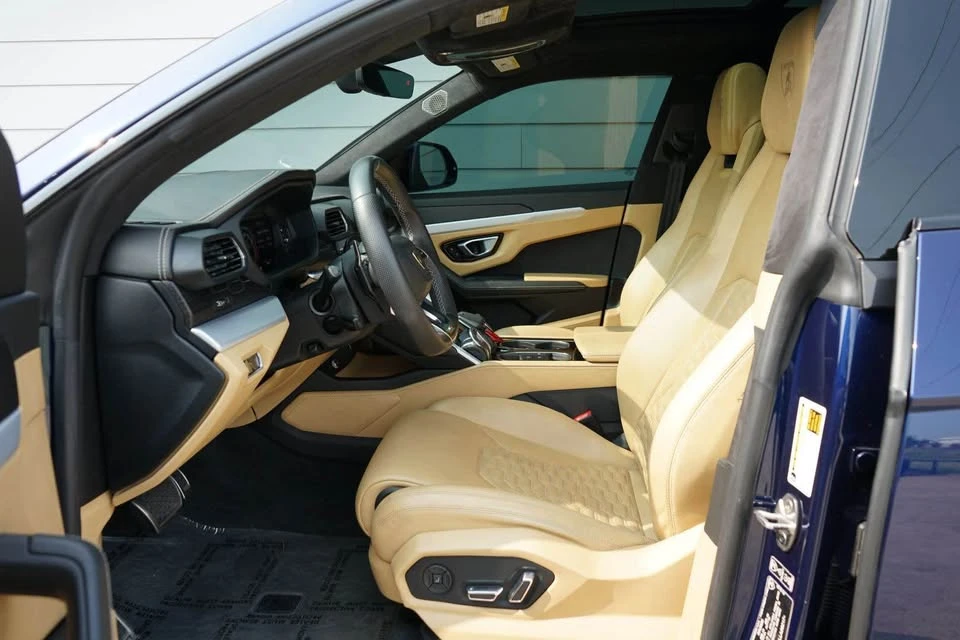 2020 Lamborghini Urus - Image 7 of 17