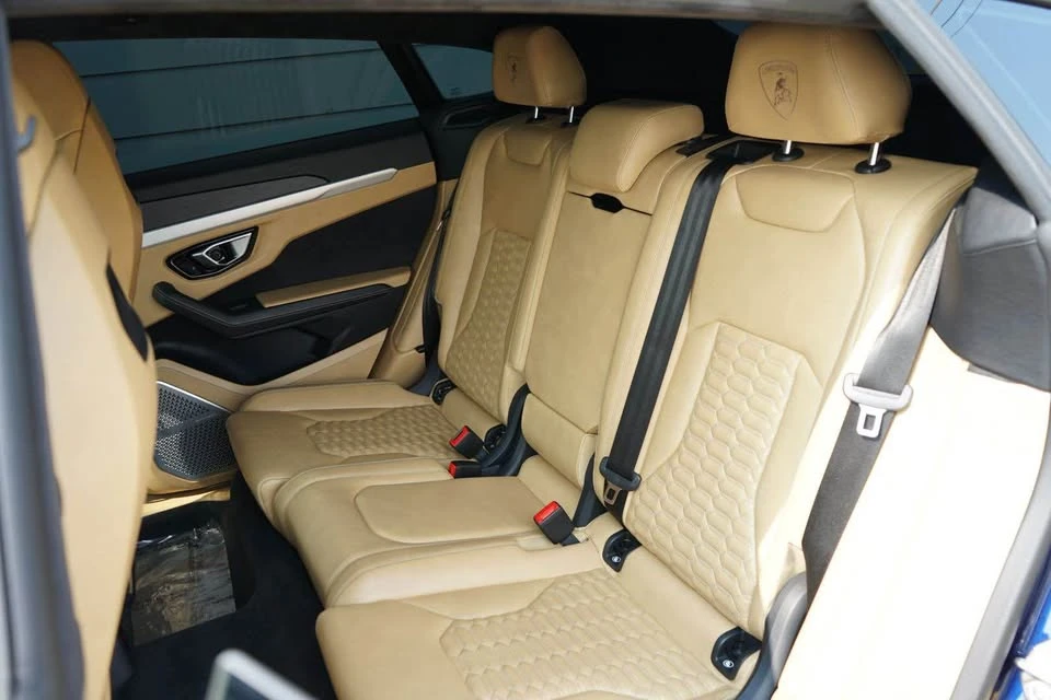 2020 Lamborghini Urus - Image 12 of 17