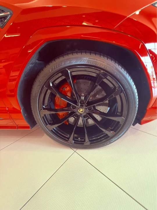 2020 Lamborghini Urus - Image 7 of 12