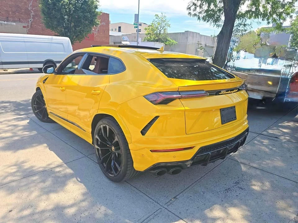 2020 Lamborghini Urus - Image 3 of 13