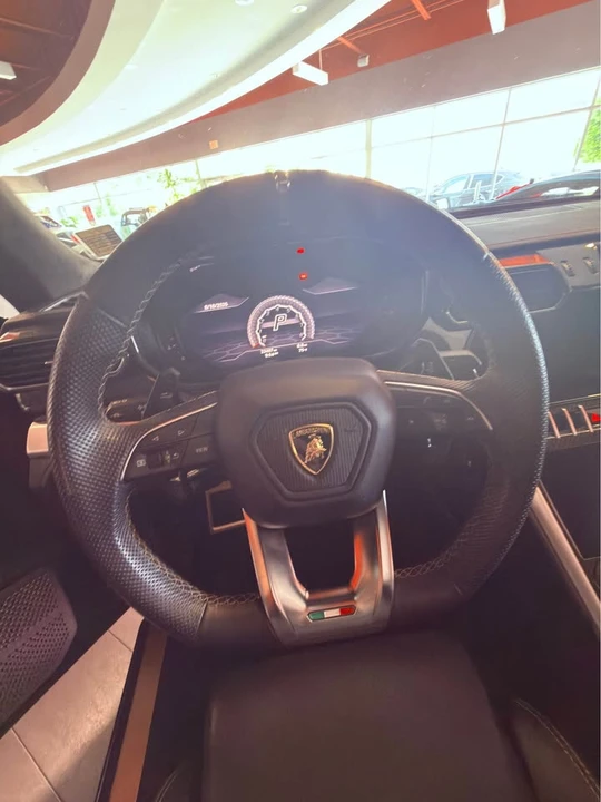 2020 Lamborghini Urus - Image 9 of 12