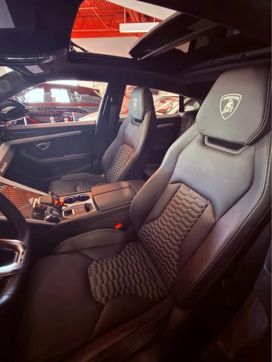2020 Lamborghini Urus - Image 8 of 12