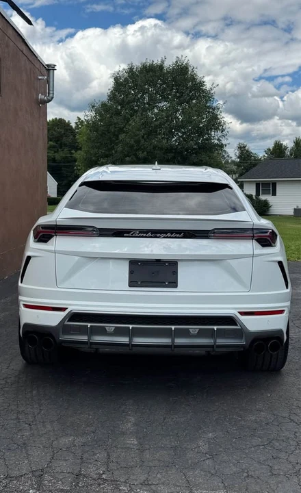 2020 Lamborghini Urus - Image 8 of 20