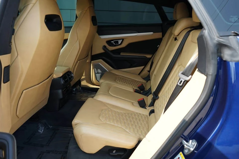 2020 Lamborghini Urus - Image 13 of 17