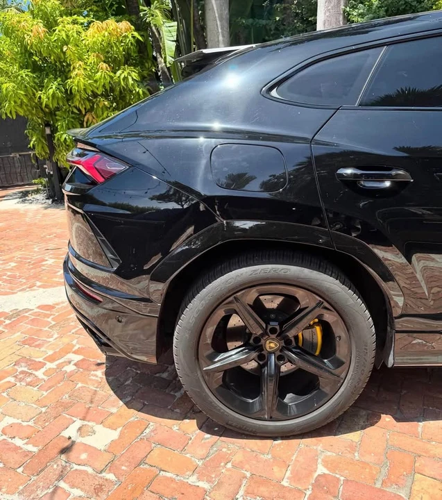 2020 Lamborghini Urus - Image 6 of 8