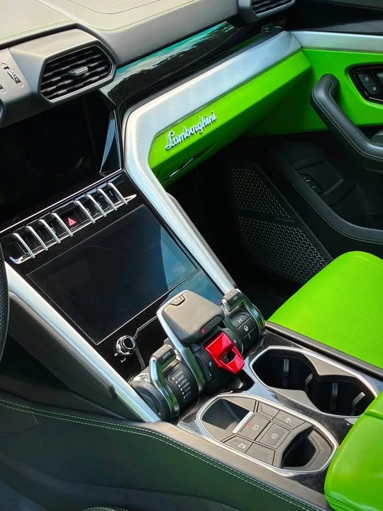 2020 Lamborghini Urus - Image 11 of 13