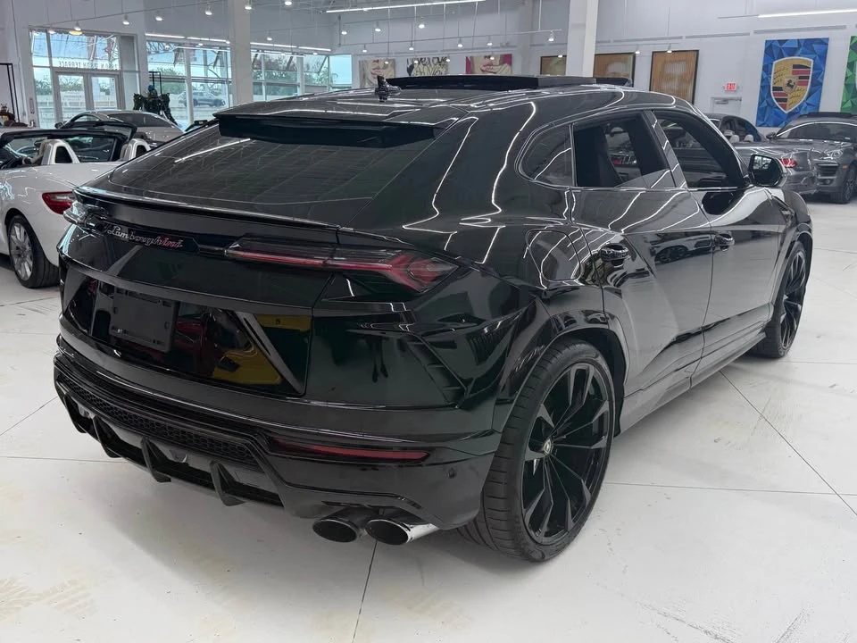 2020 Lamborghini Urus - Image 4 of 12