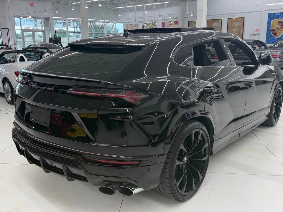 2020 Lamborghini Urus - Image 3 of 12
