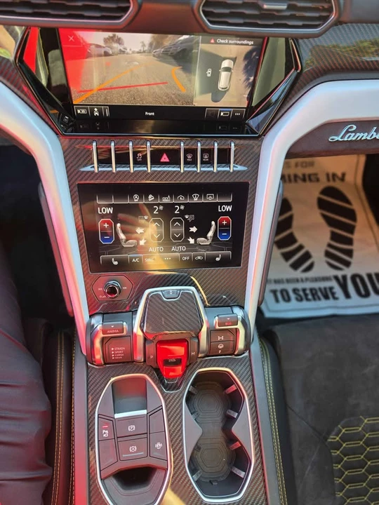 2020 Lamborghini Urus - Image 14 of 15