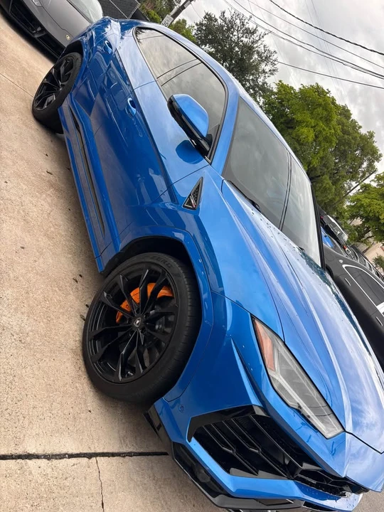 2020 Lamborghini Urus - Image 2 of 3