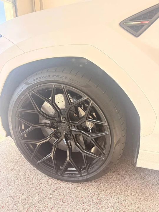 2020 Lamborghini Urus - Image 3 of 16