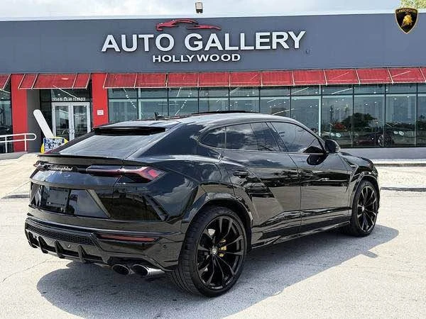 2020 Lamborghini Urus - Image 2 of 10