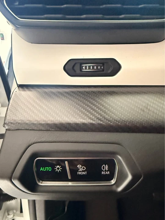 2020 Lamborghini Urus - Image 9 of 16
