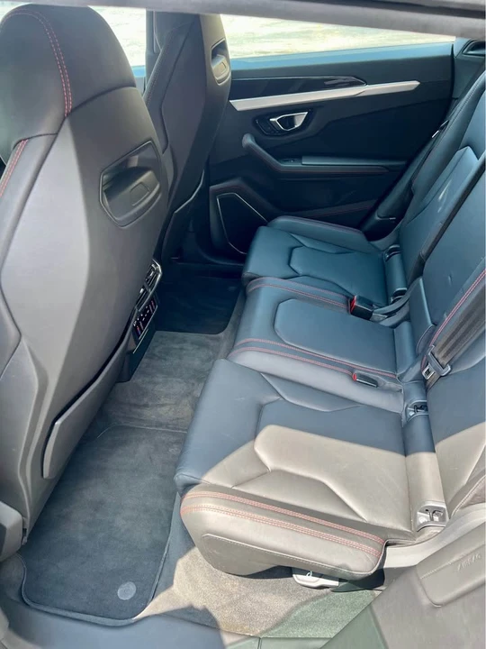 2020 Lamborghini Urus - Image 9 of 10