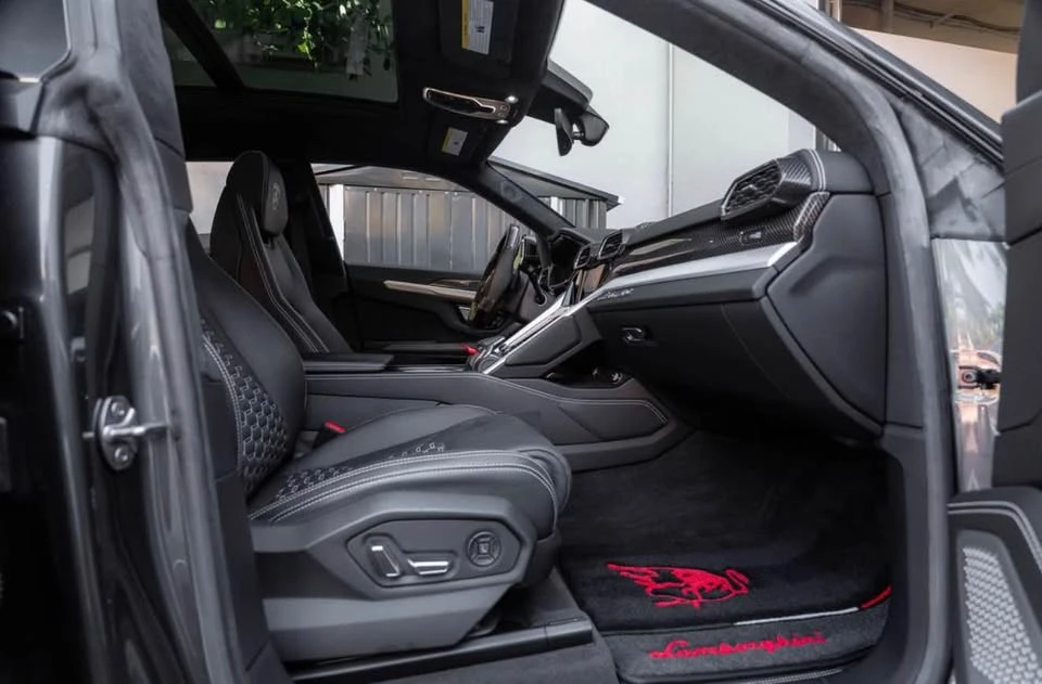 2020 Lamborghini Urus - Image 8 of 8