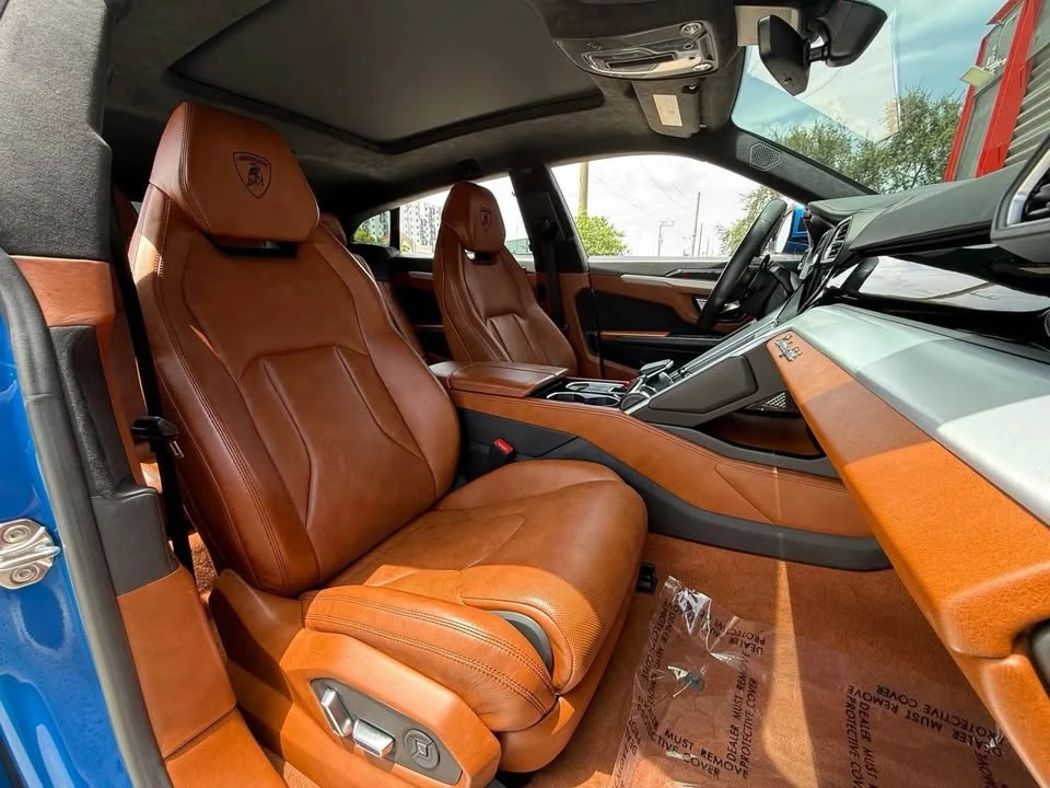 2020 Lamborghini Urus - Image 12 of 17